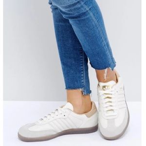 Adidas Originals Samba Sneakers in Off White